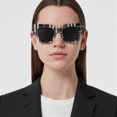 burberry sunglasses black and white|burberry white reflective sunglasses.